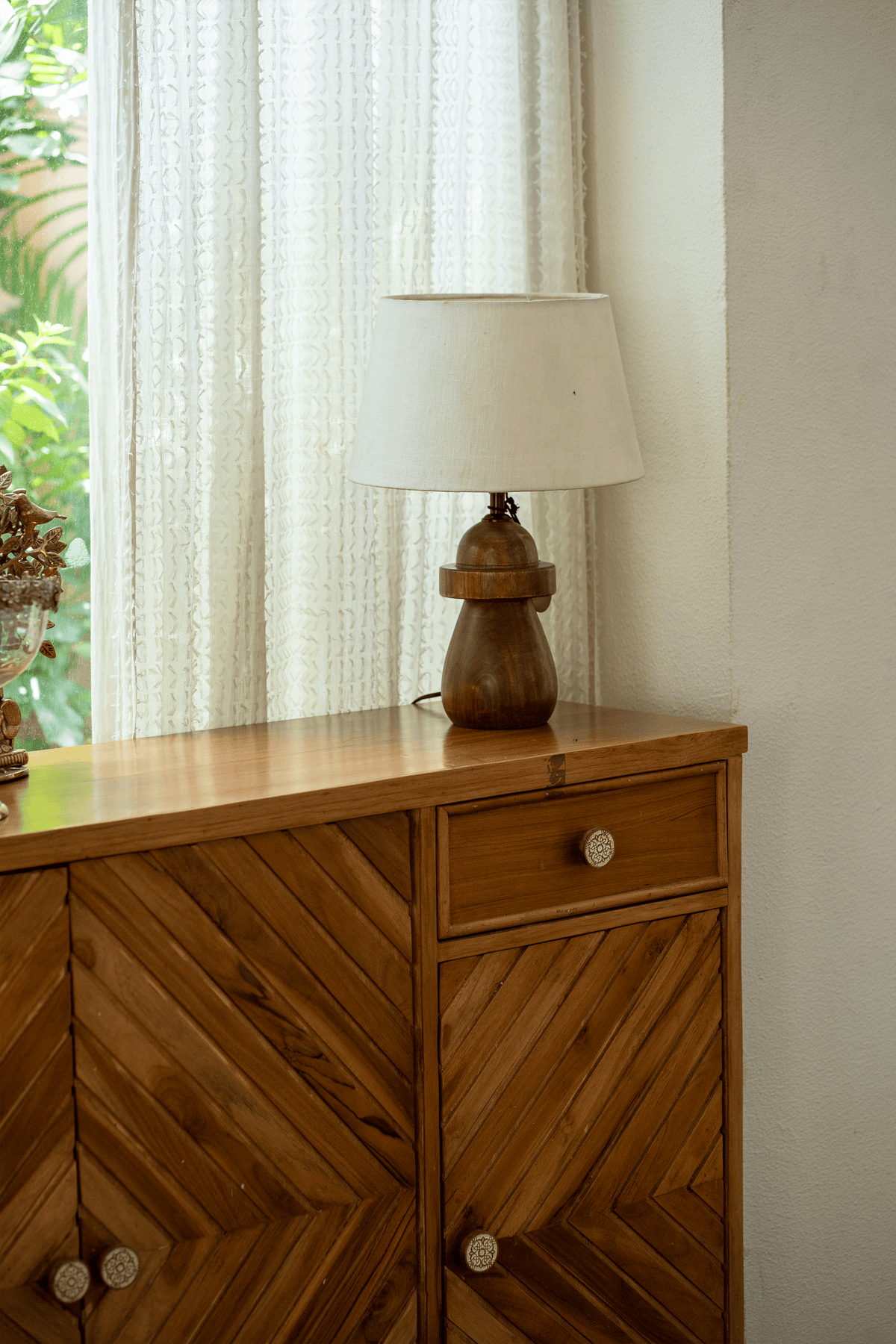 Aveline Table lamp