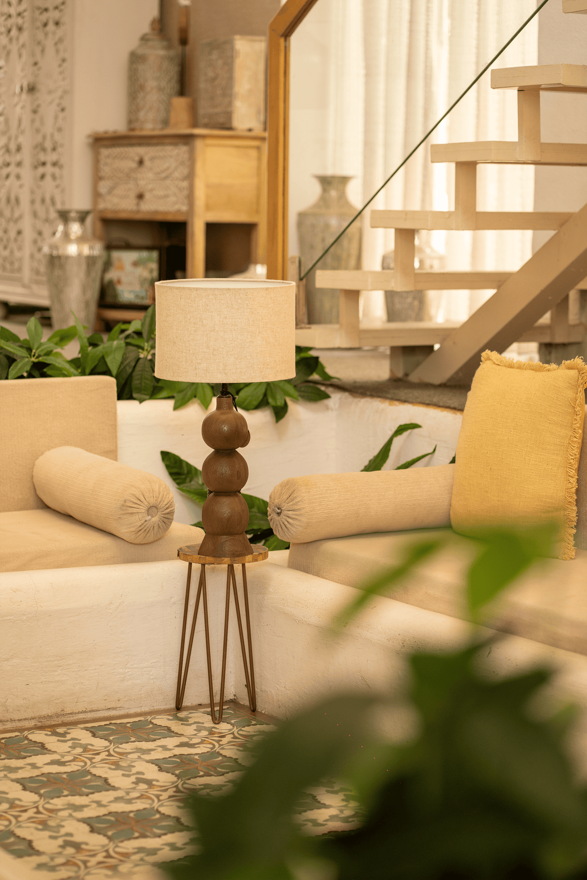 Kairo Sculpted table lamp
