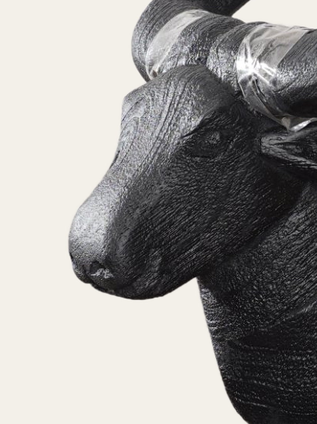 Mela Bull Sculpture: face, image 4